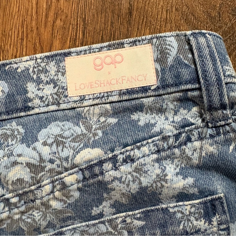NWOT Love Shack Fancy X Gap 70’s high rise floral flare jeans - Picture 6 of 6